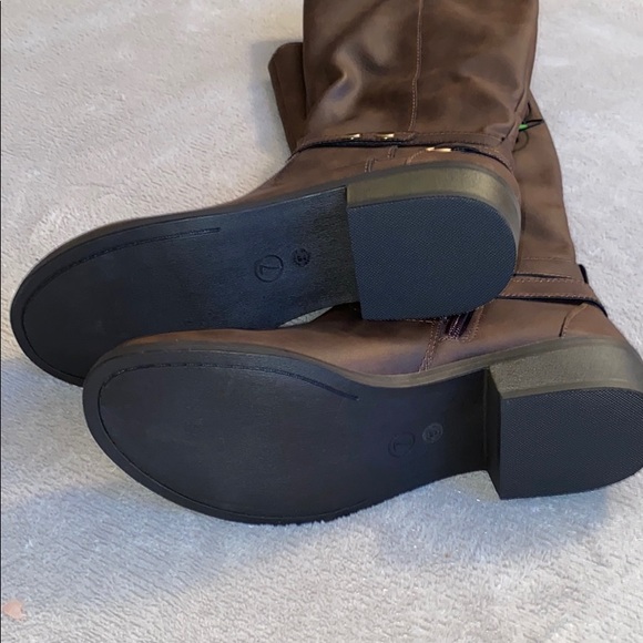 🛍🛍🛍Brown tall boots - Picture 3 of 4